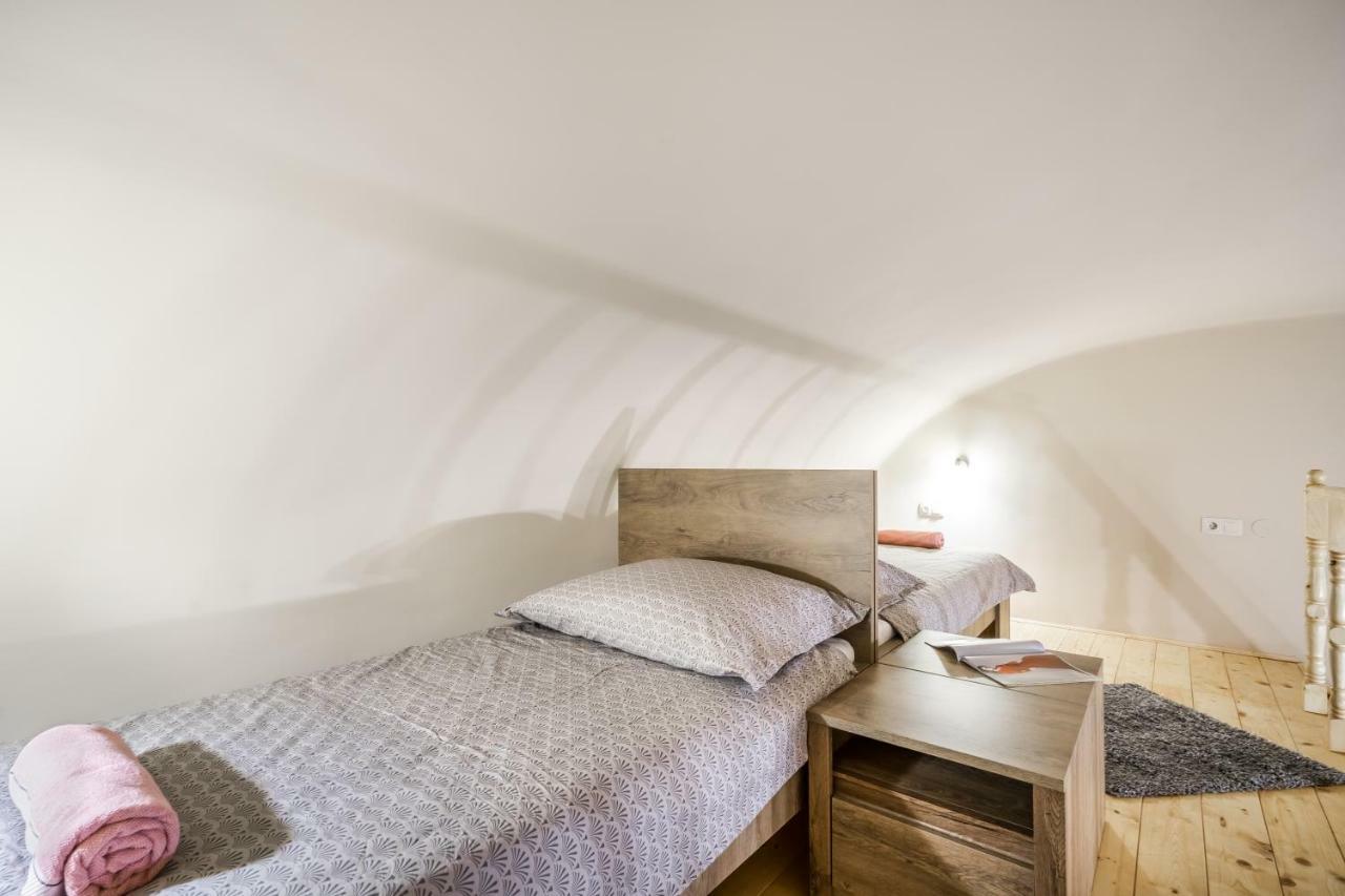 Apartament Bpr Luminous Design