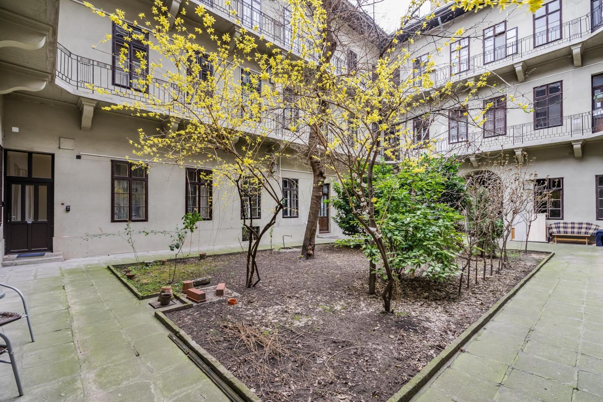 Apartman Bpr Luminous Design